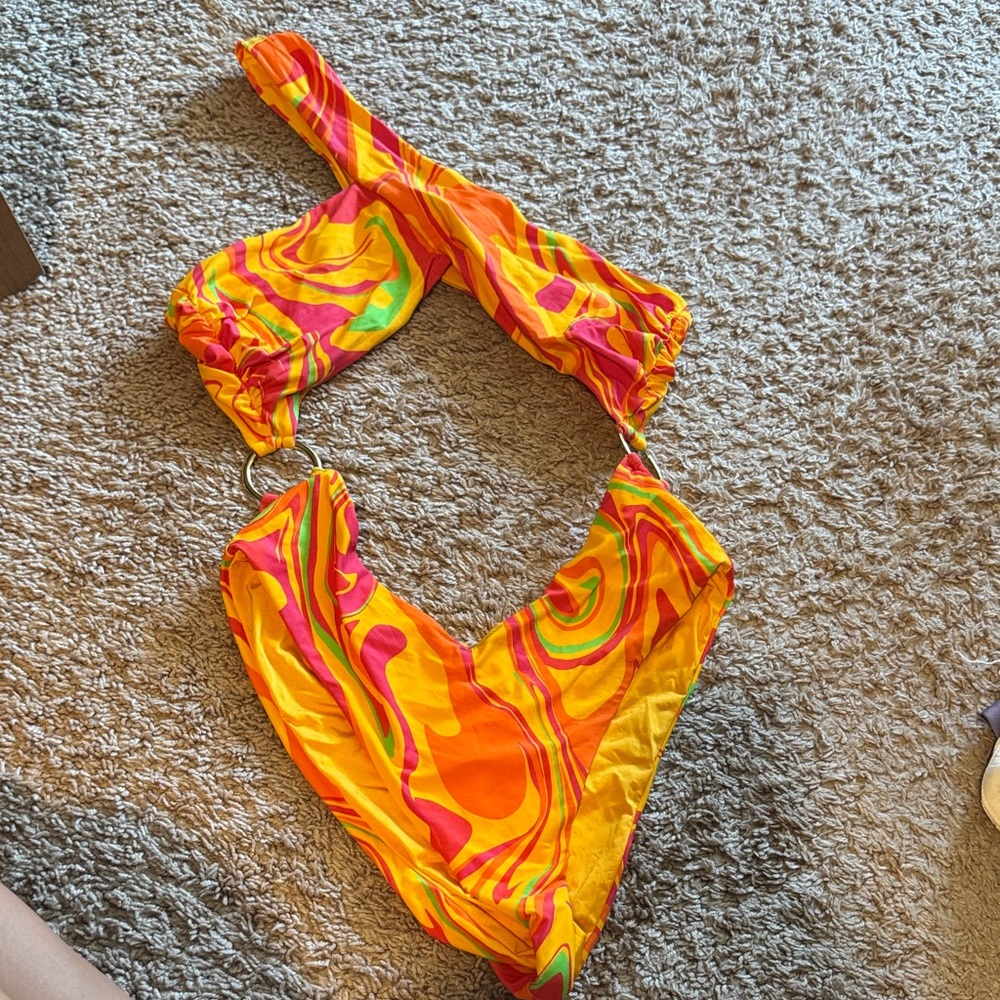 WeWoreWhat Vibrant Swirl One Piece